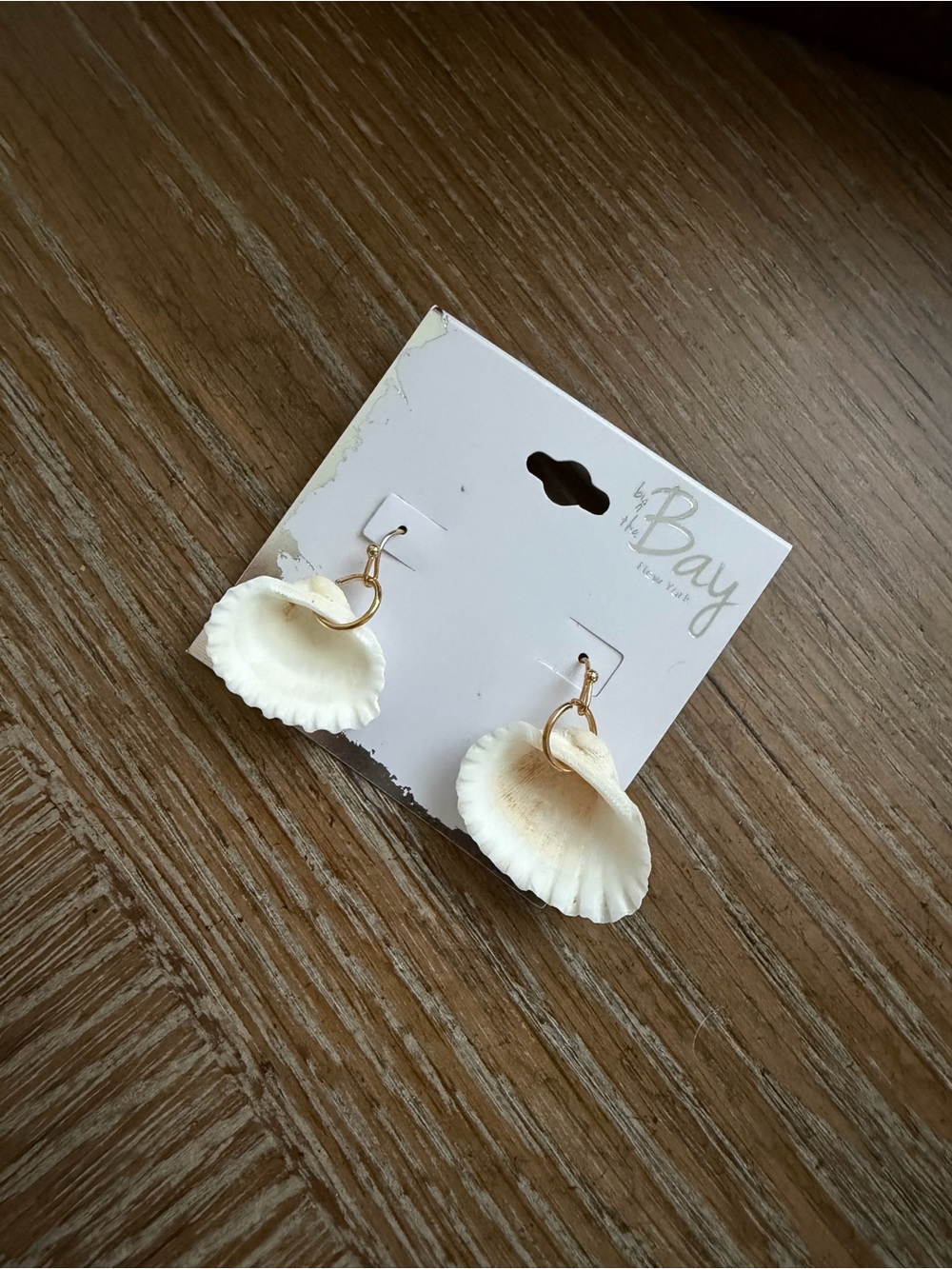 Seashell earrings - Picture 3 of 3
